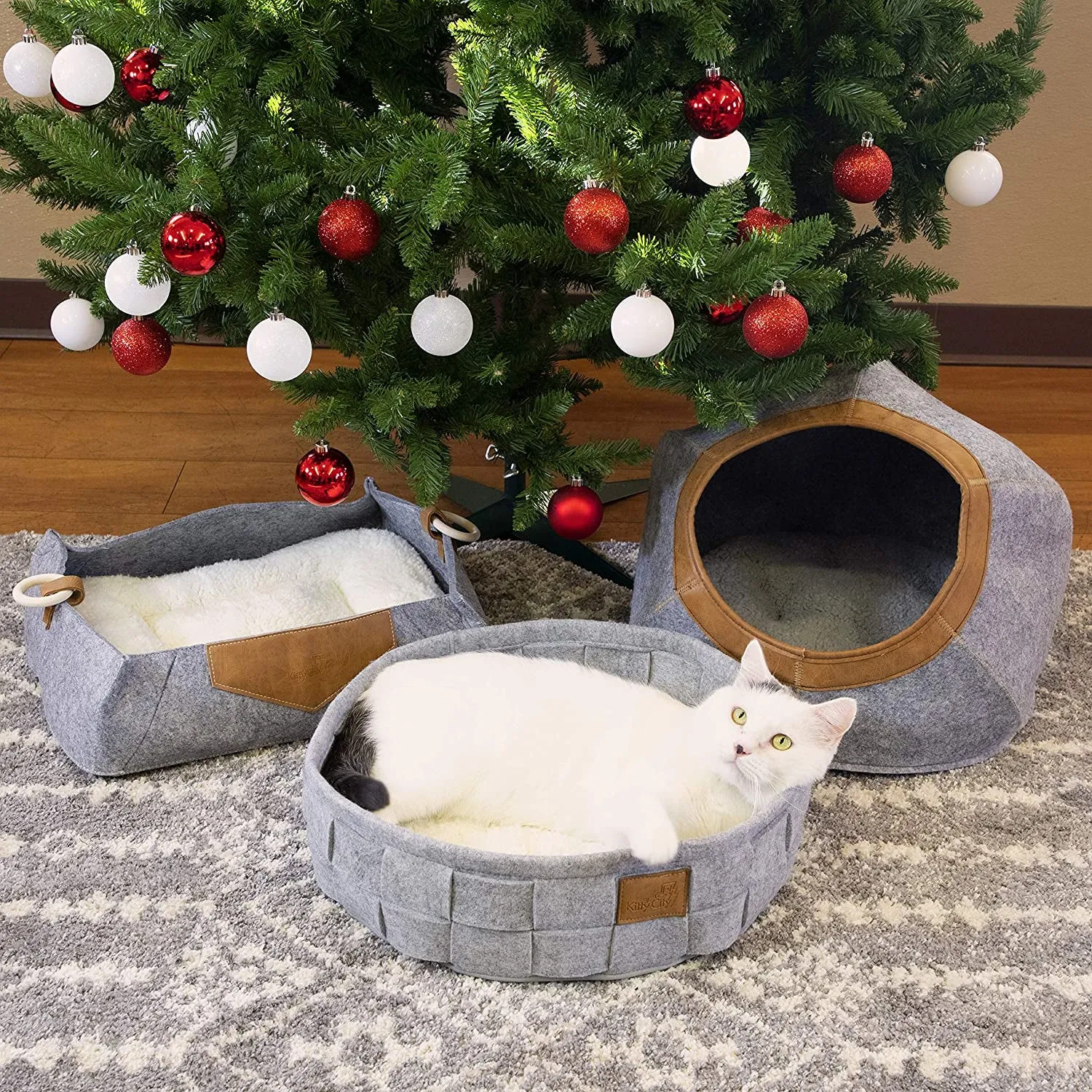 Felt round and Cozy Cat Bed, Gray